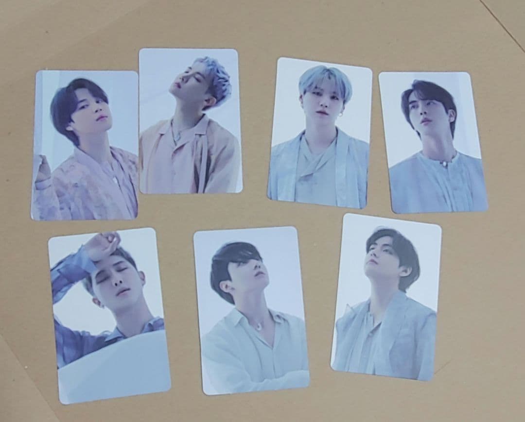 セール中！ bts march box トレカ 新品