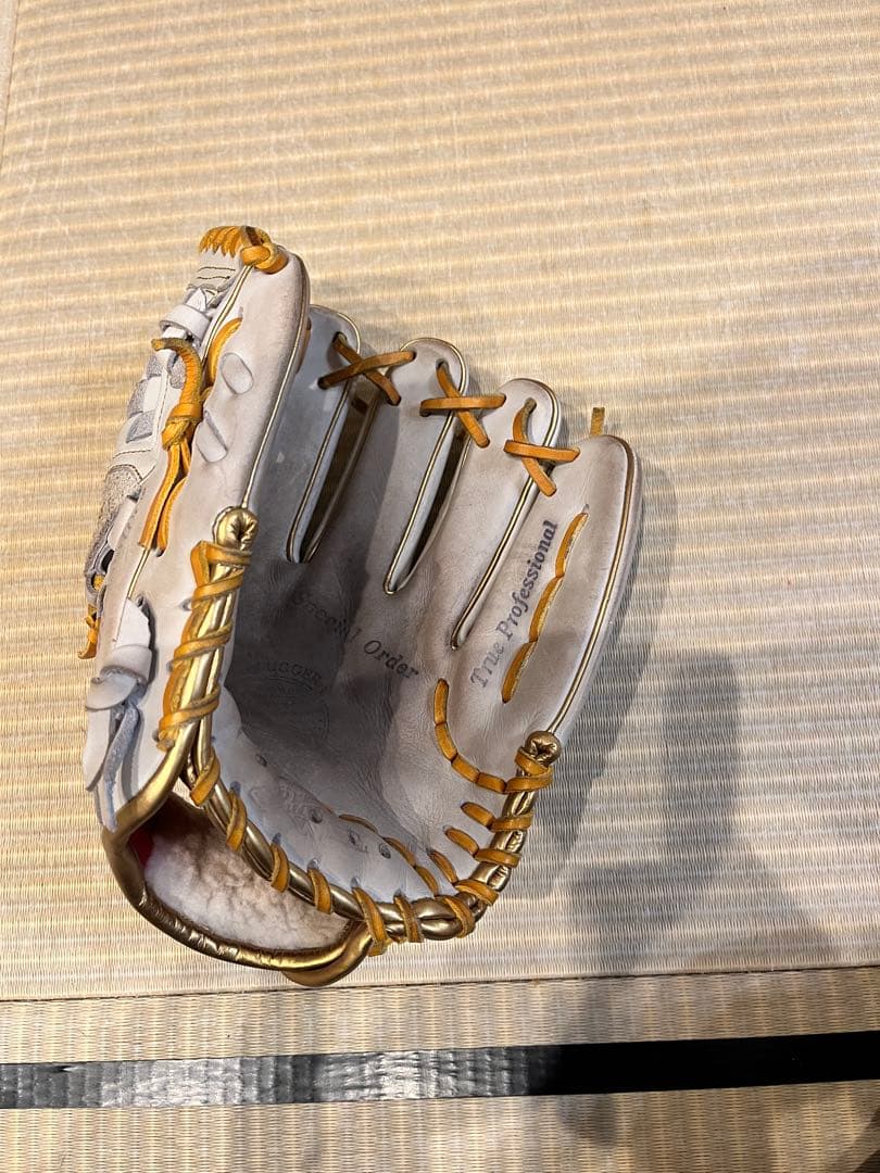 KUBOTA SLUGGER 軟式グローブ ホワイト 収納袋付き