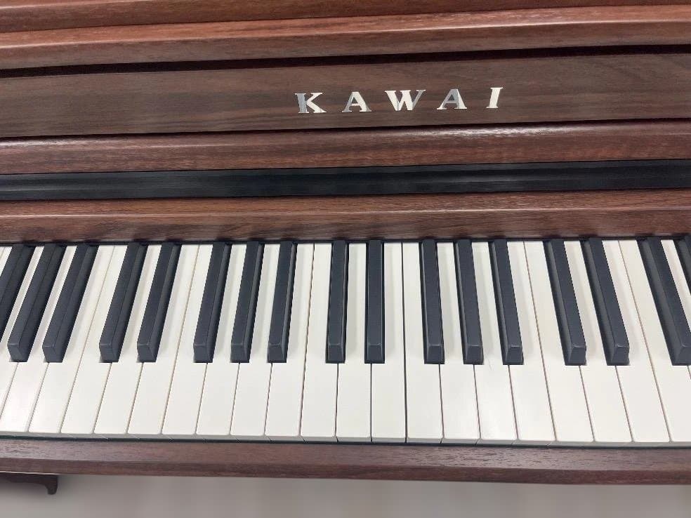 ★82633【電子ピアノ】KAWAI　CA401 MW　24年製