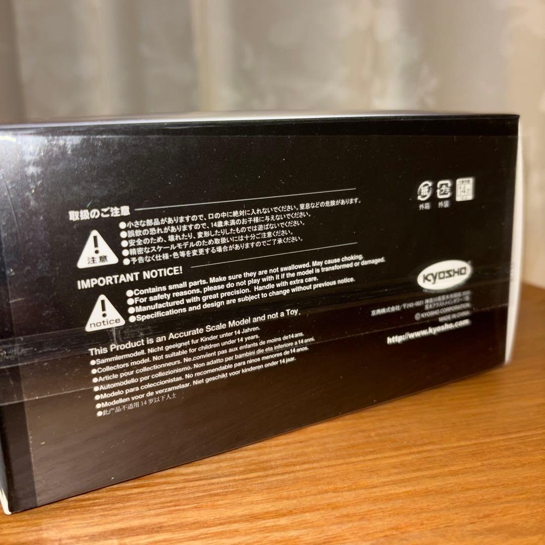 LEXUS LBX ミニカー