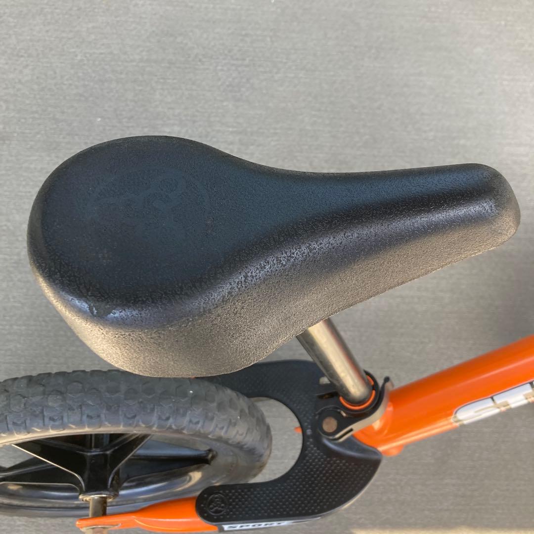 ストライダー　スポーツモデル　12インチ　バランスバイク　オレンジ