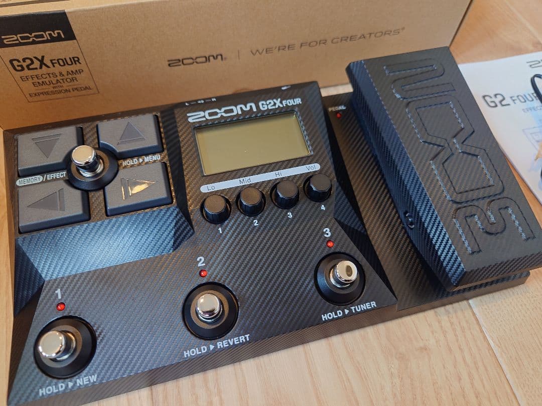 【美品】【数回使用のみ】ZOOM G2X FOUR ギターエフェクター