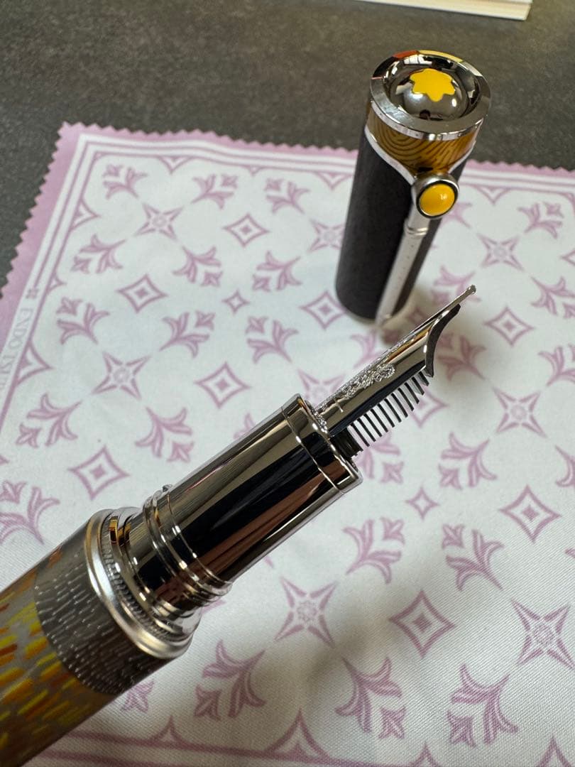 モンブラン　Mont Blanc 万年筆　ゴッホ　リミテッドエディション