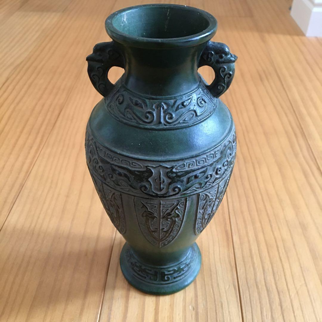 青銅花瓶　菊紋入り