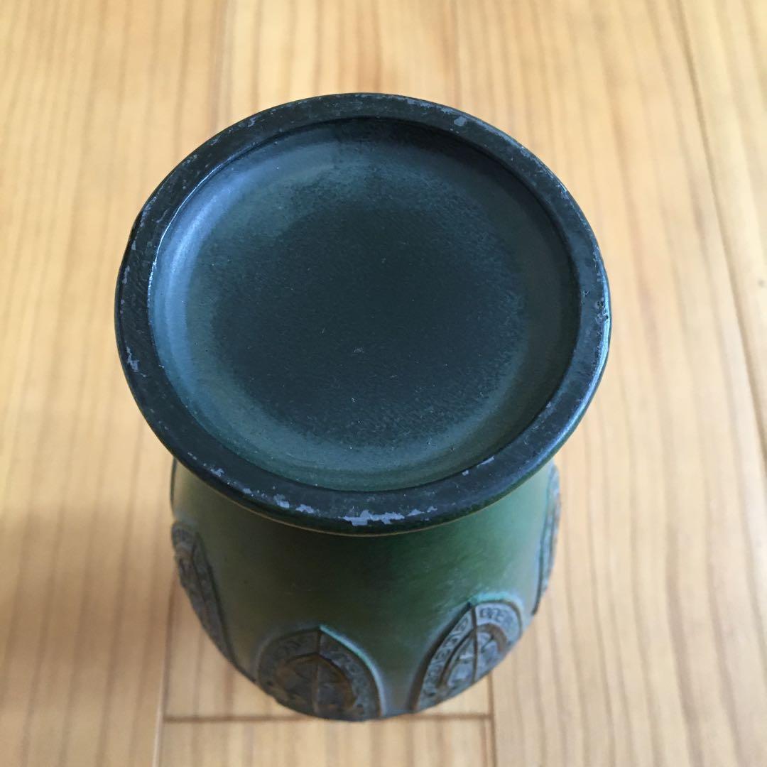 青銅花瓶　菊紋入り