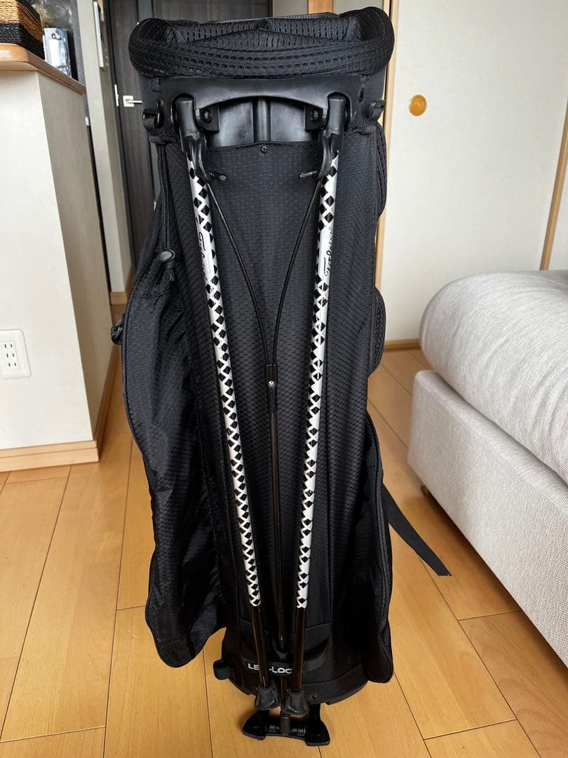 良品Titleistタイトリスト スタンド式キャディバッグ 軽量　９型　ブラック