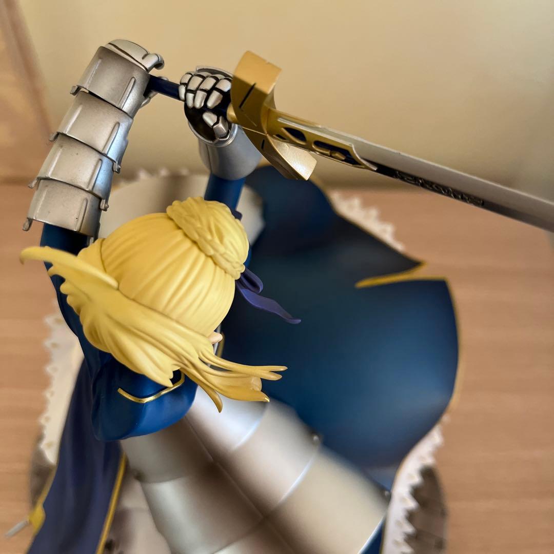 セイバー 〜約束された勝利の剣　Fate/stay night フィギュア