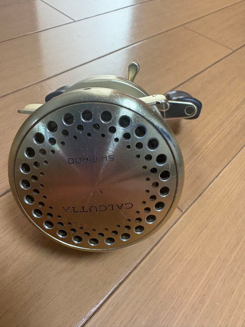 値下げ依頼対応中SHIMANO CALCUTTA 200XT