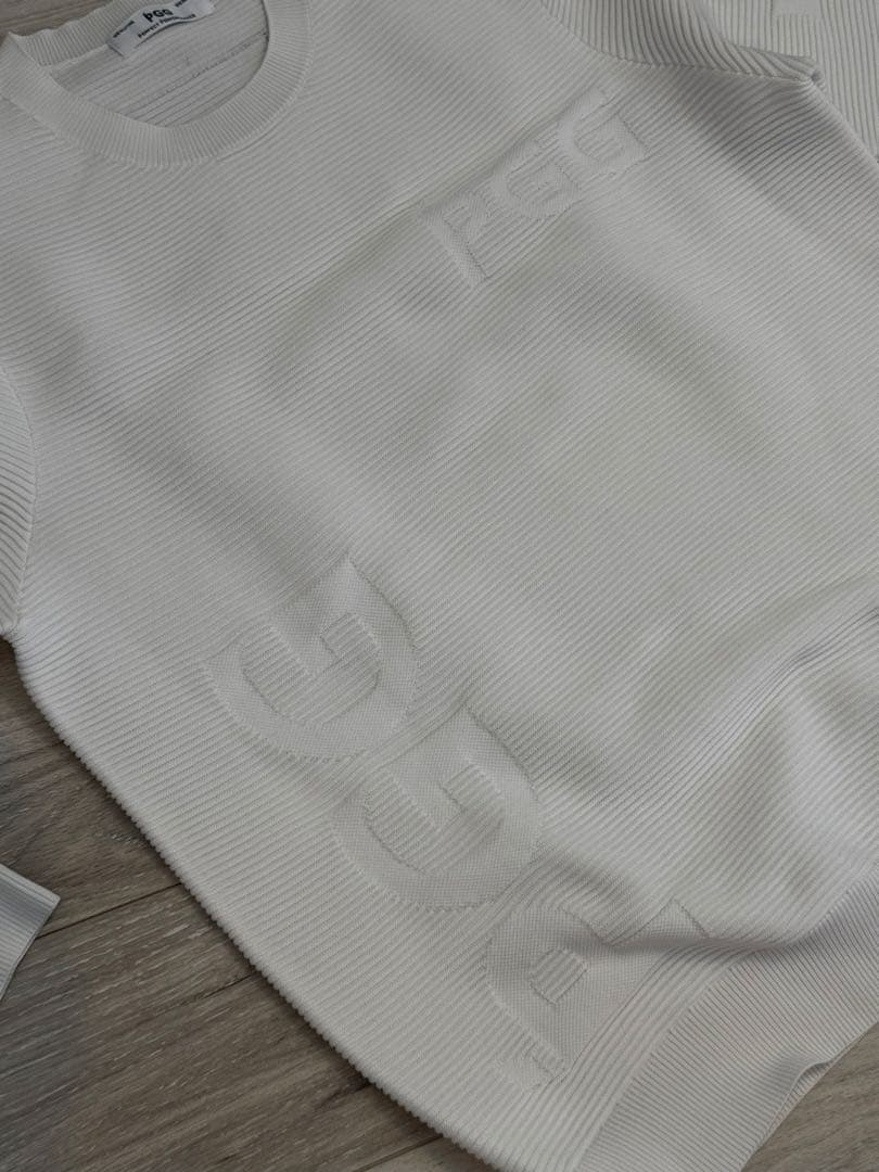 PGGパーリーゲイツ凹凸ロゴいりセーター