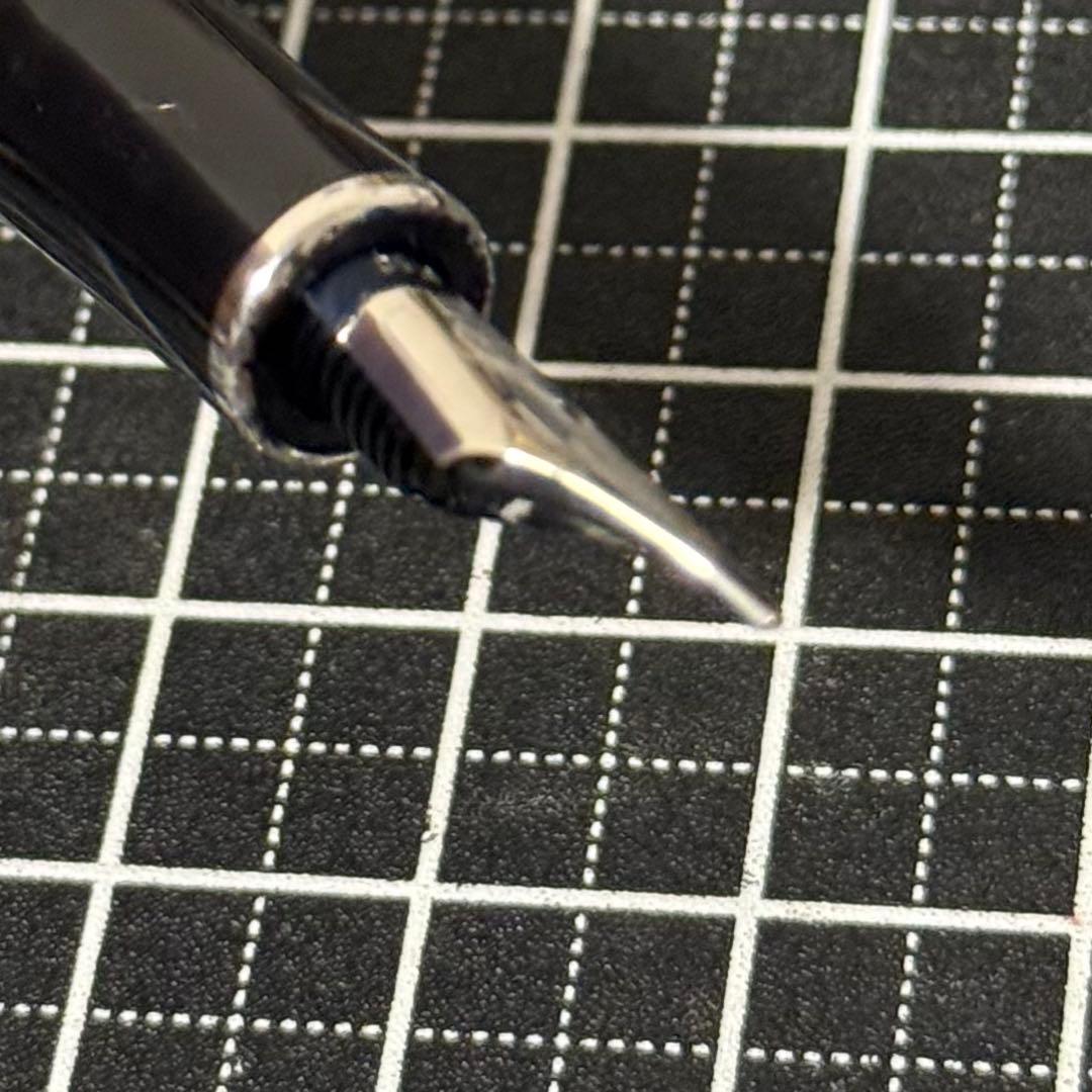 カランダッシュ 万年筆 レマン ブラック F