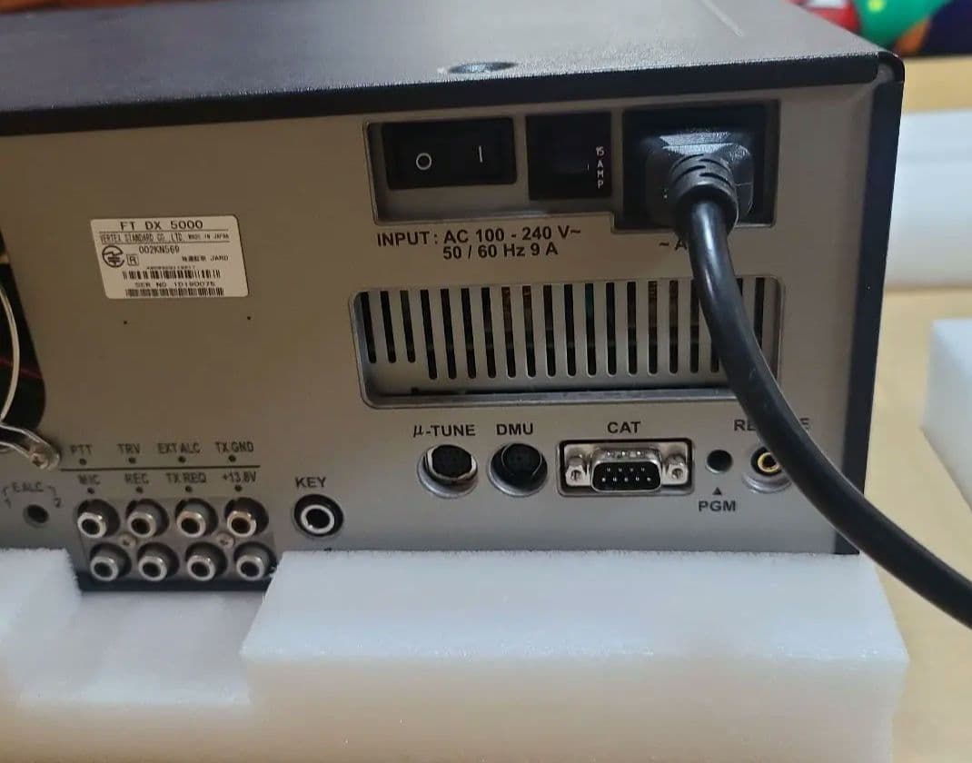 八重洲無線製 FTDX5000 200Wトランシーバー(160m～6mバンド)