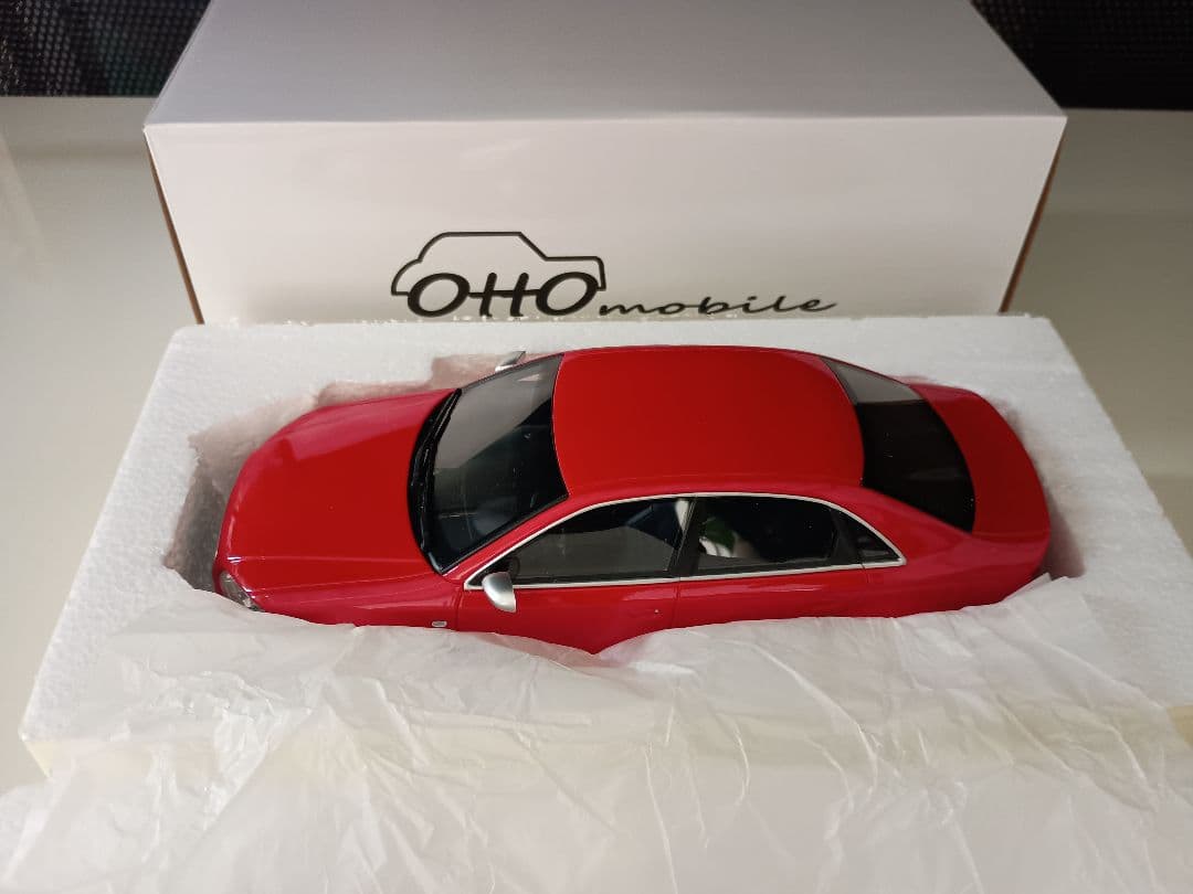 オットー otto 京商 アウディ RS4 4.2 FSI 1/18