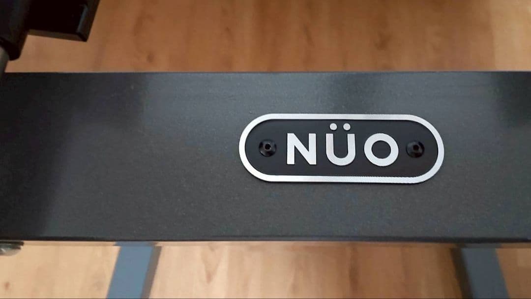 NÜO ダンベルおよびスタンド