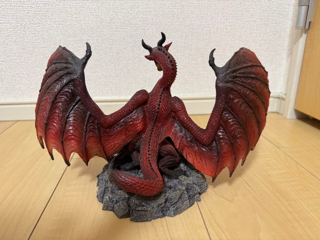 ドラゴンズドグマ ドラゴン フィギュア DRAGON'S DOGMA