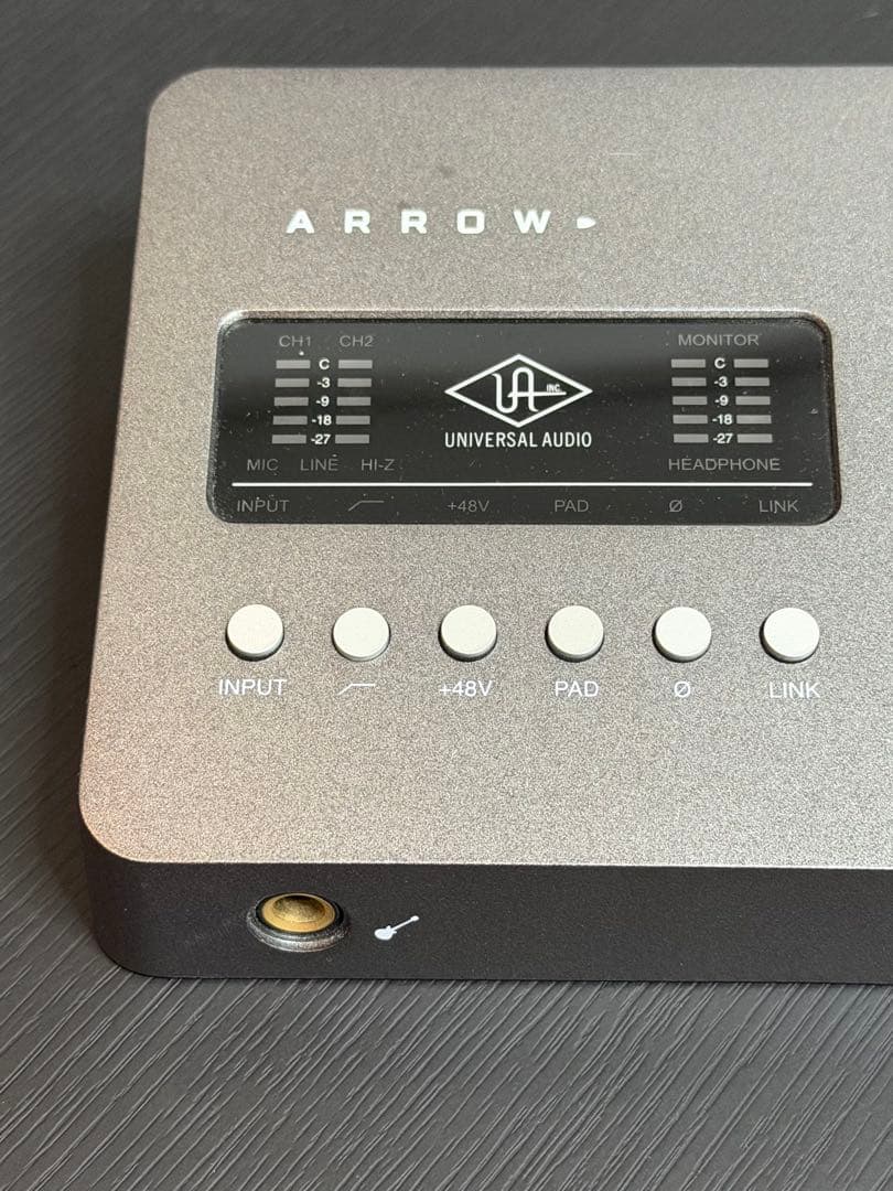 Universal Audio ARROW オーディオインターフェイス