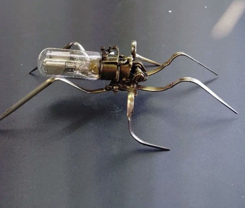 スチームパンク　真空管使用昆虫　S-01