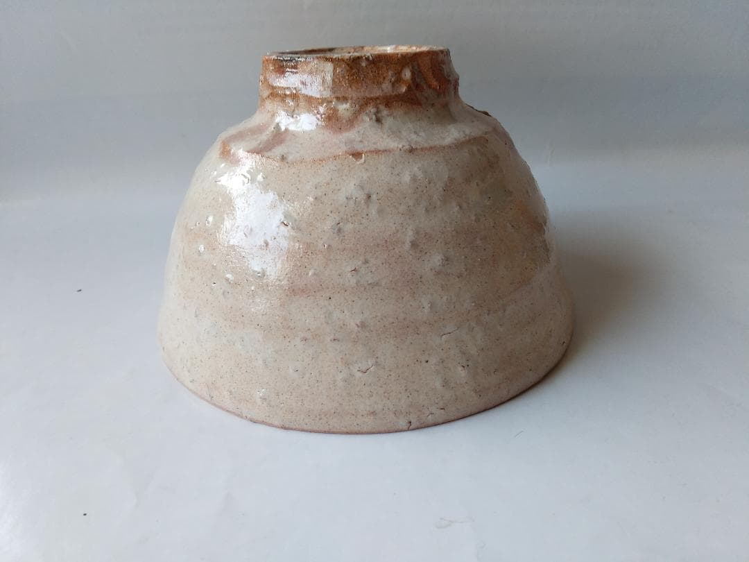 萩茶碗 岡田裕 作 萩焼 共箱 共布 茶道具 抹茶碗 新品 未使用 保管品 です