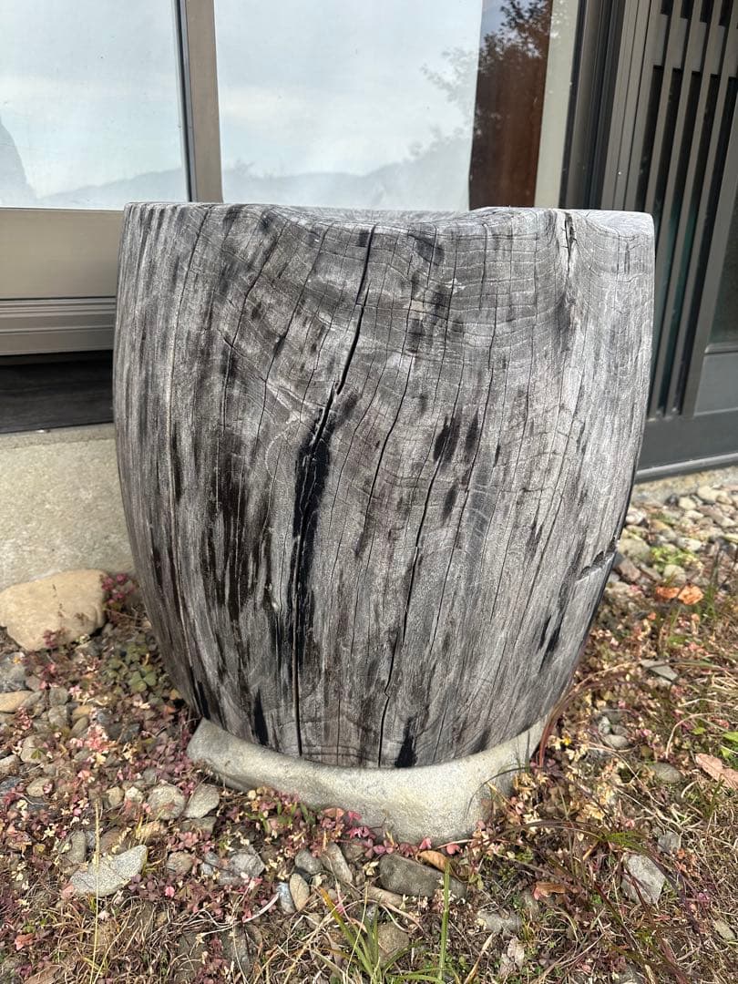 【現品限り】臼をリメイクした一点物の椅子