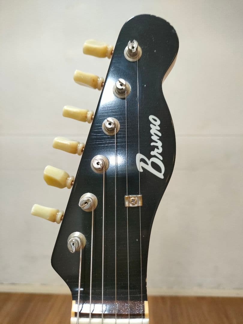 bruno guitars tn−295 goldtop