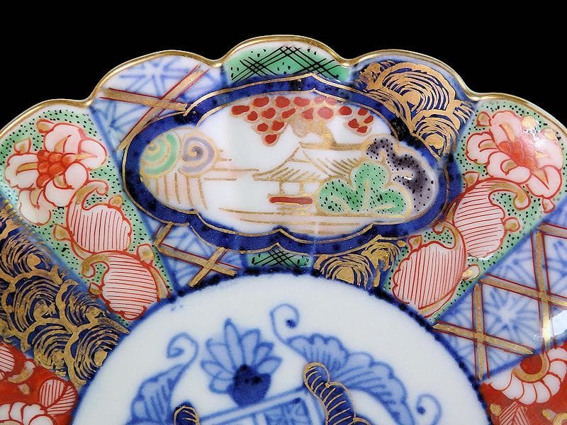 大聖寺伊万里　金襴手　紋章に菊花皿 　5寸皿　D174AS-COe