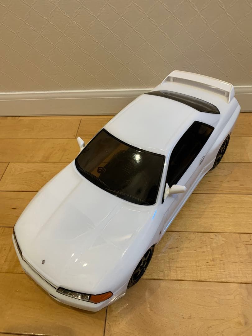 タミヤ　1/10ラジコン　TT-02 R32スカイラインGT-R