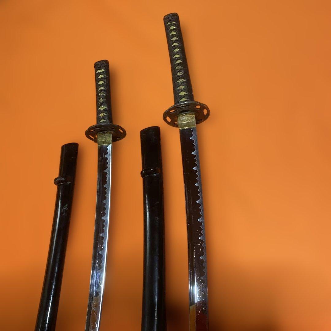 模造刀大小２本セット(下緒無し) 黒柄 波図透し丸鍔 黒呂鞘