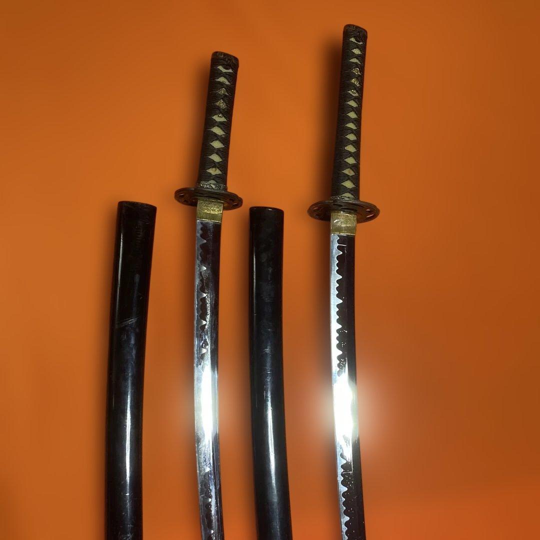 模造刀大小２本セット(下緒無し) 黒柄 波図透し丸鍔 黒呂鞘