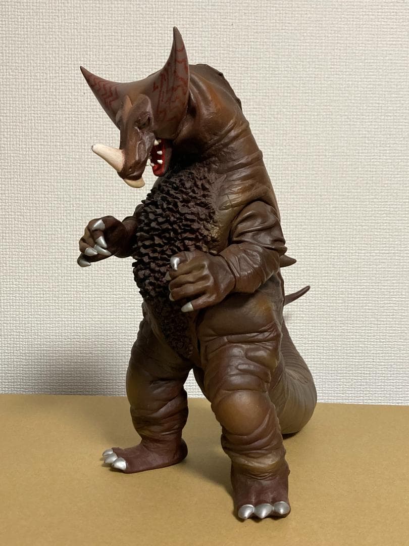 パイロットエース　ゴモラ　ソフビ