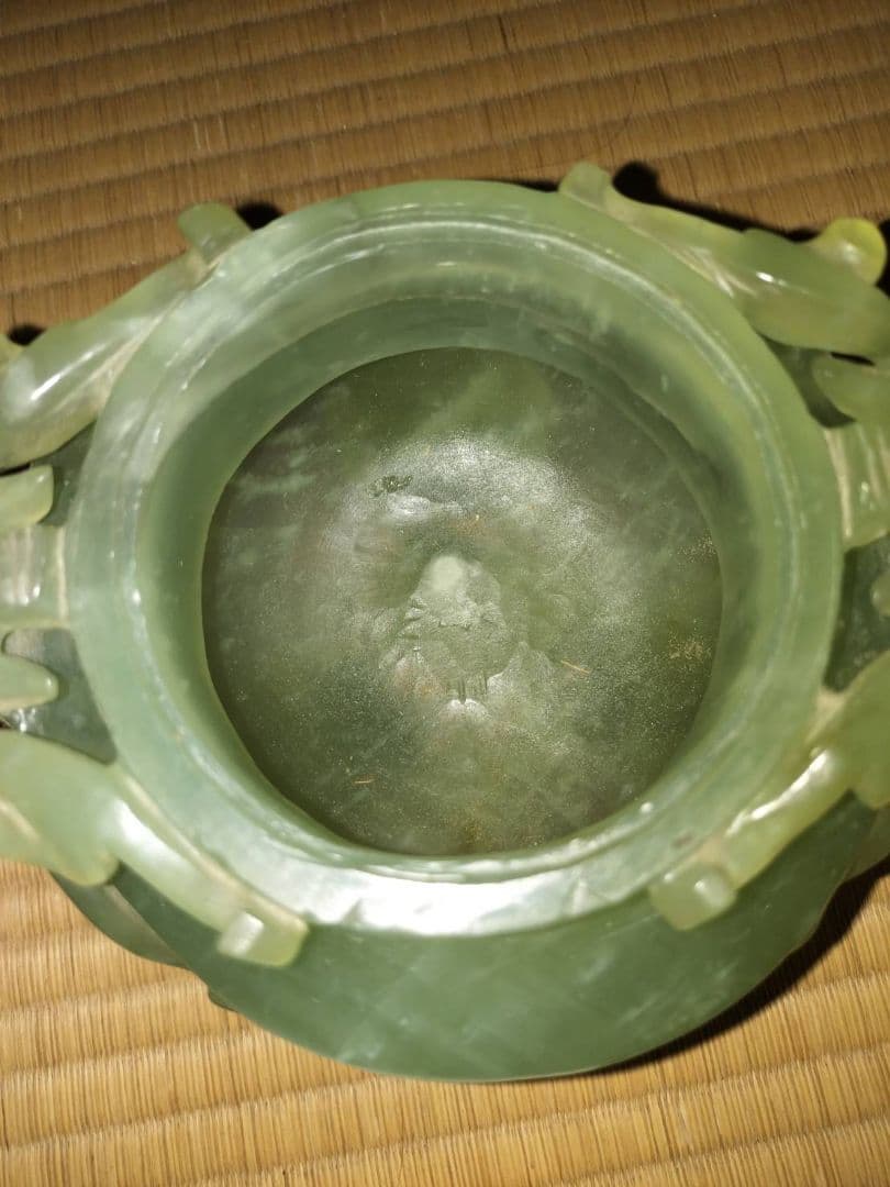 中国玉石龍紋香炉　21cmｘ21cm三足花台付