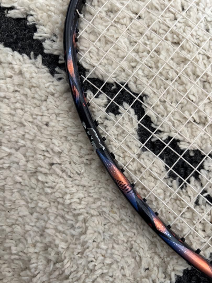 ヨネックス アストロクス77pro 4UG5