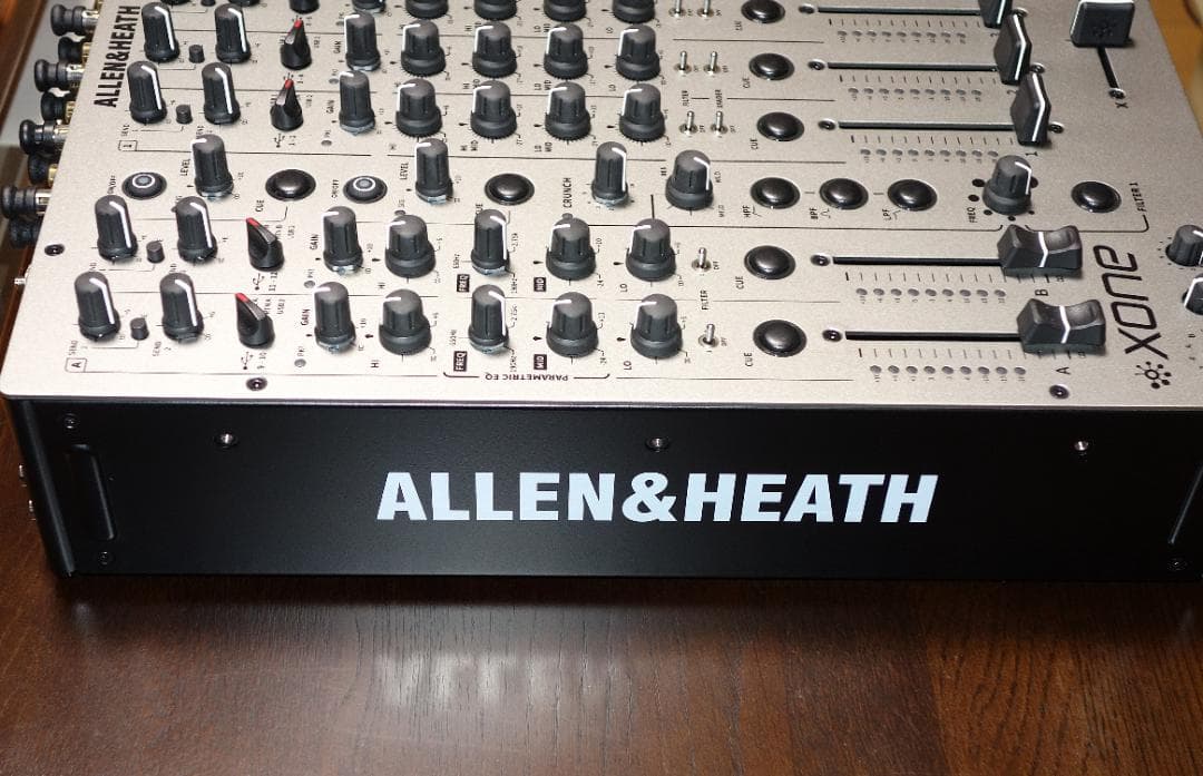 新品同様　Allen & Heath Xone:96 DJミキサー