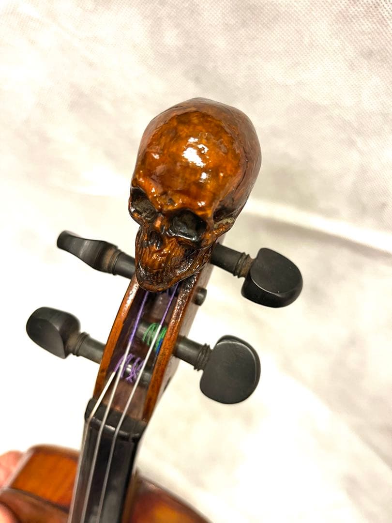 ドクロヘッドバイオリン　4/4 イタリア製？skull heads violin