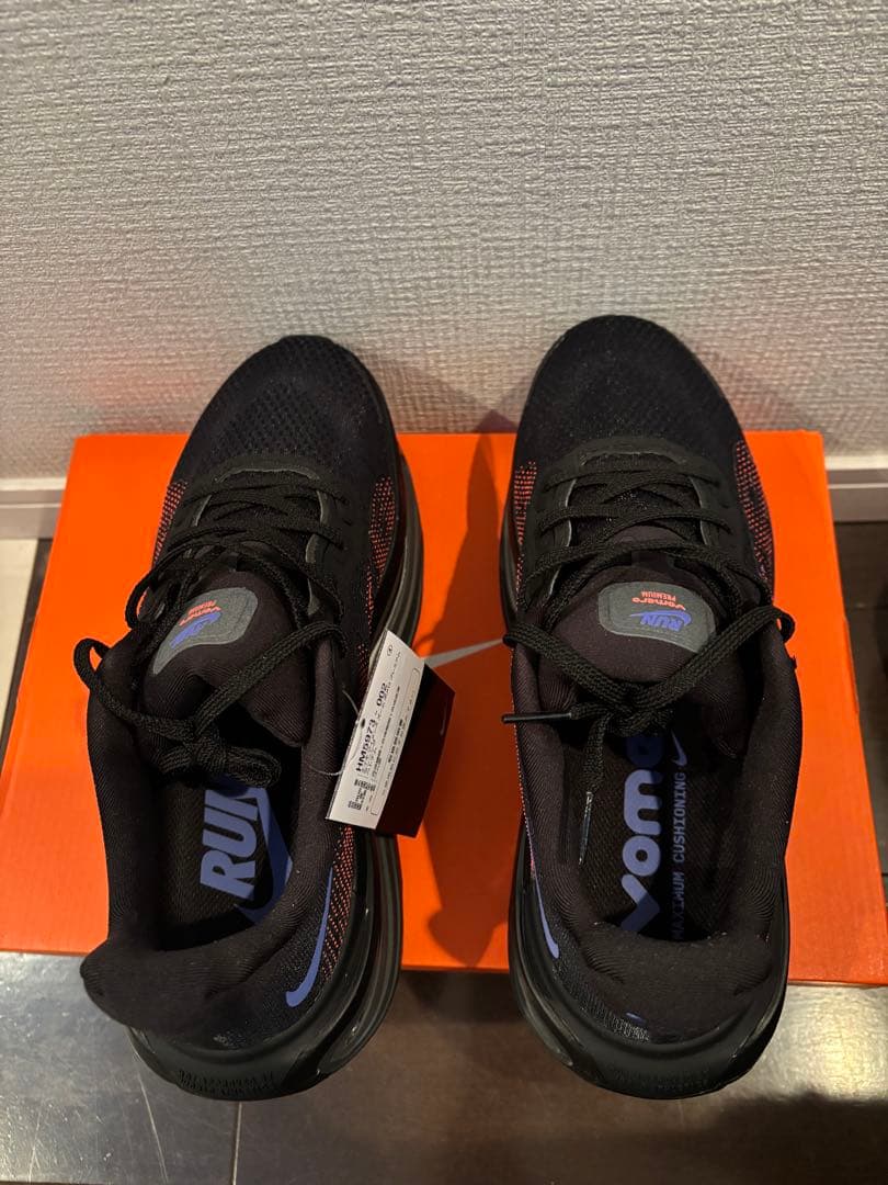 ナイキボメロプレミアムNike VOMEROPremium WMNS26.0cm