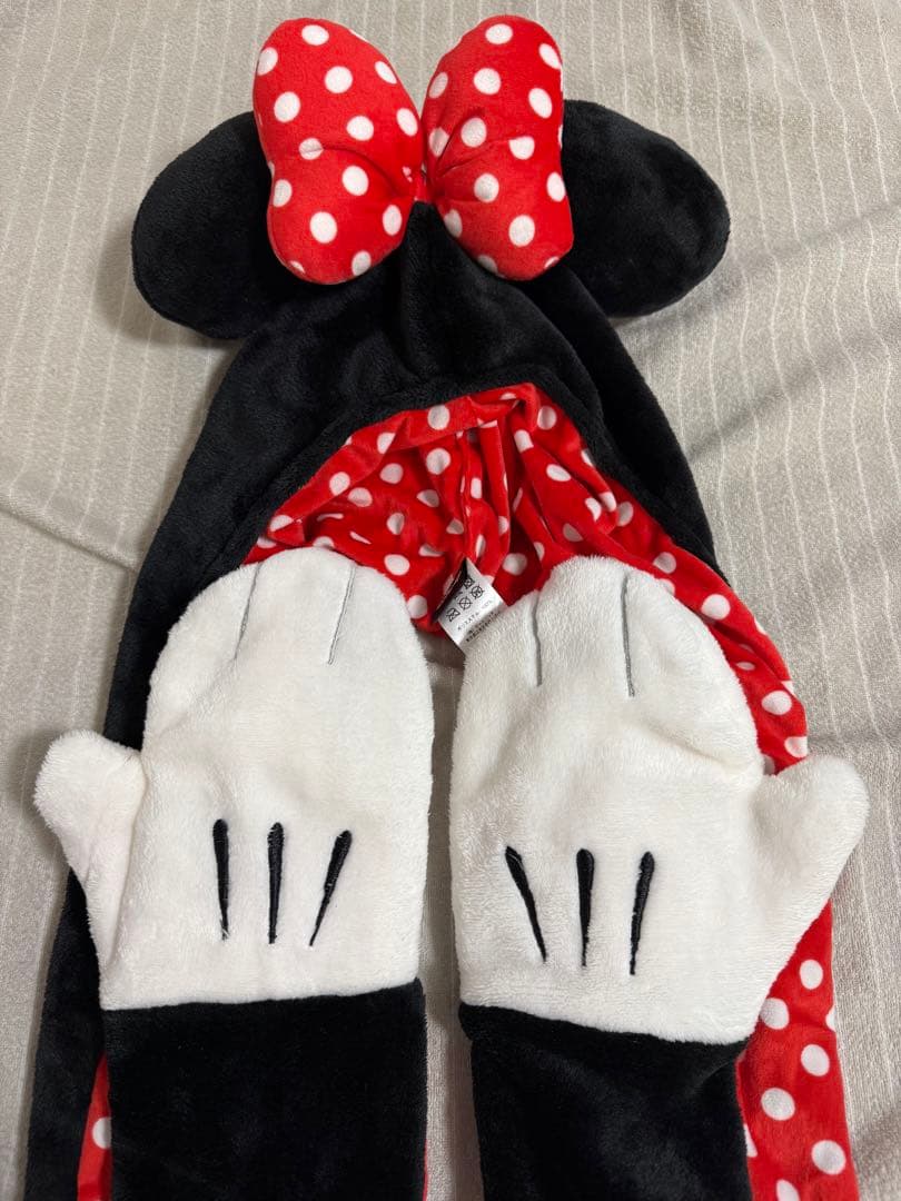 ミニーマウス　耳付きキャップ　マフラーキャップ