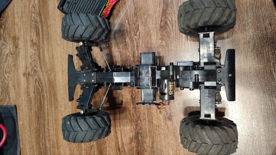 BLACKFOOT XTREME ラジコンモンスタートラック タミヤ ジャンク