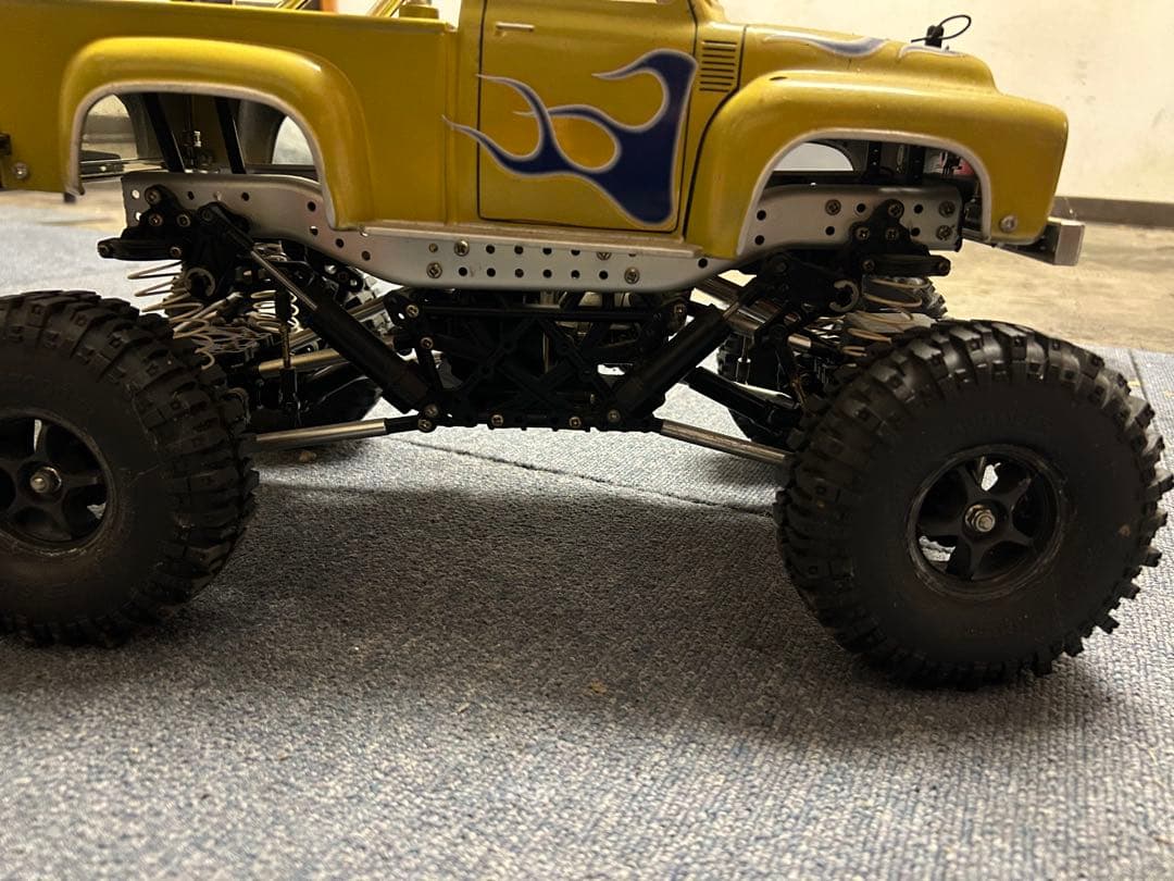 ピ*ス様 RCトラック イエロー フレイムデザイン