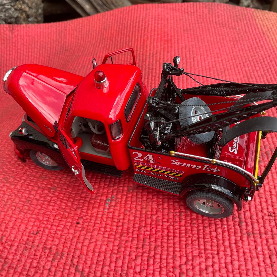 スナップオン　1935 CHEVY WRECKER 1／２４　スケール