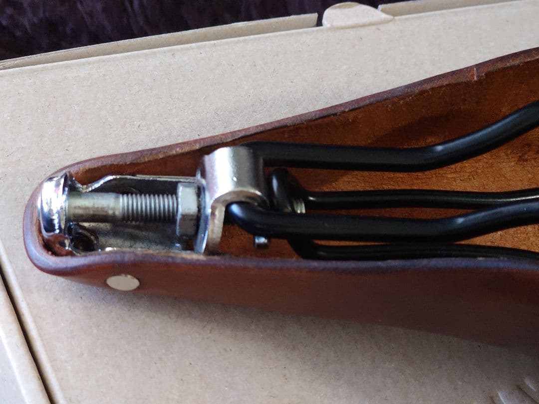 BROOKS B17 Flyer レザーサドル ハニー