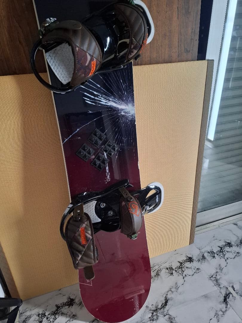 BURTON　板のみ　バートン　スノボー板　150～155　ビィンディング無し