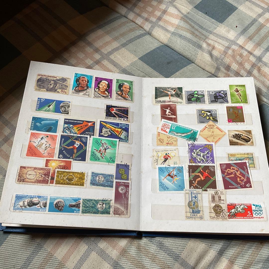 使用済み　外国切手帳　ベトナム、カナダ、ソビエト、中国他、【昭和レトロ】