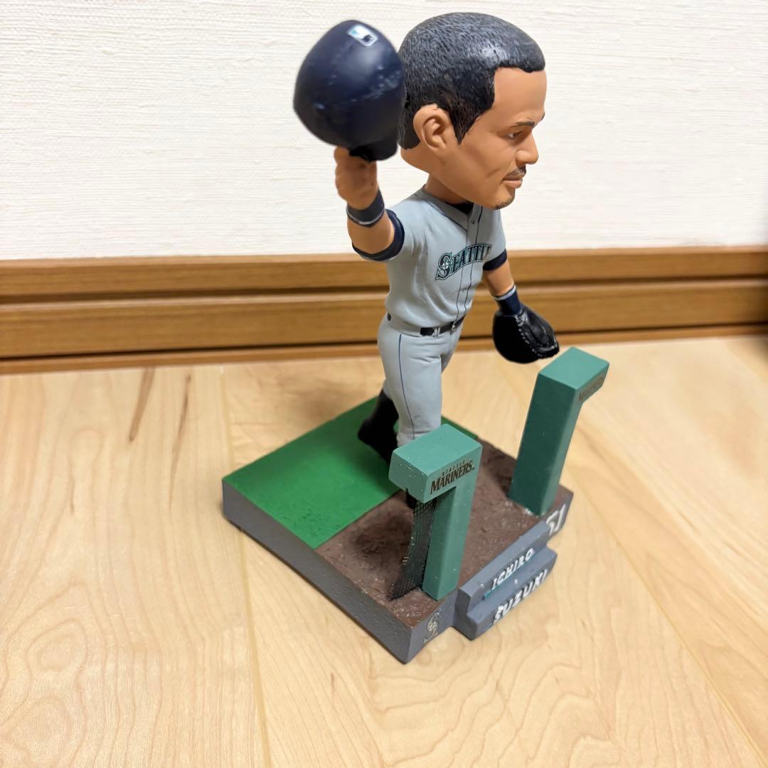 【激レア限定品】ICHIRO イチロー選手 ボブルヘッド 引退 2019体限定