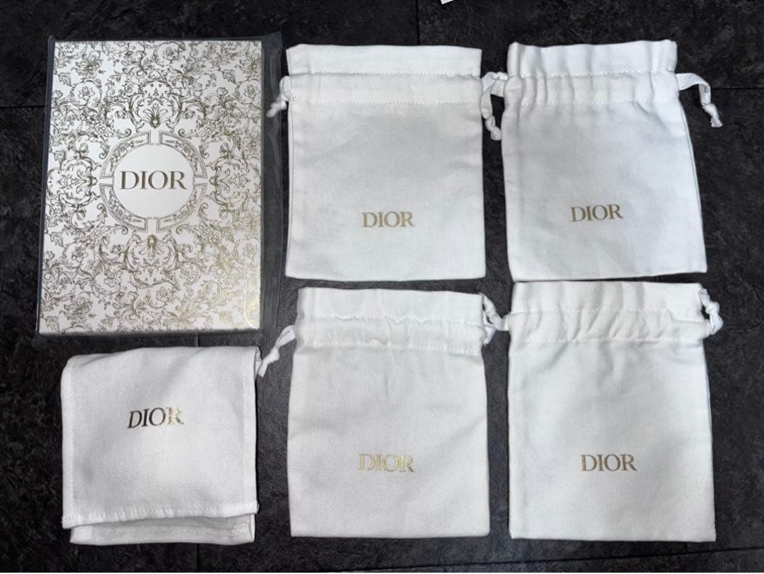 ディオール　化粧品　ノベルティ　ショップ袋　箱　カタログ　ショッパー　香水