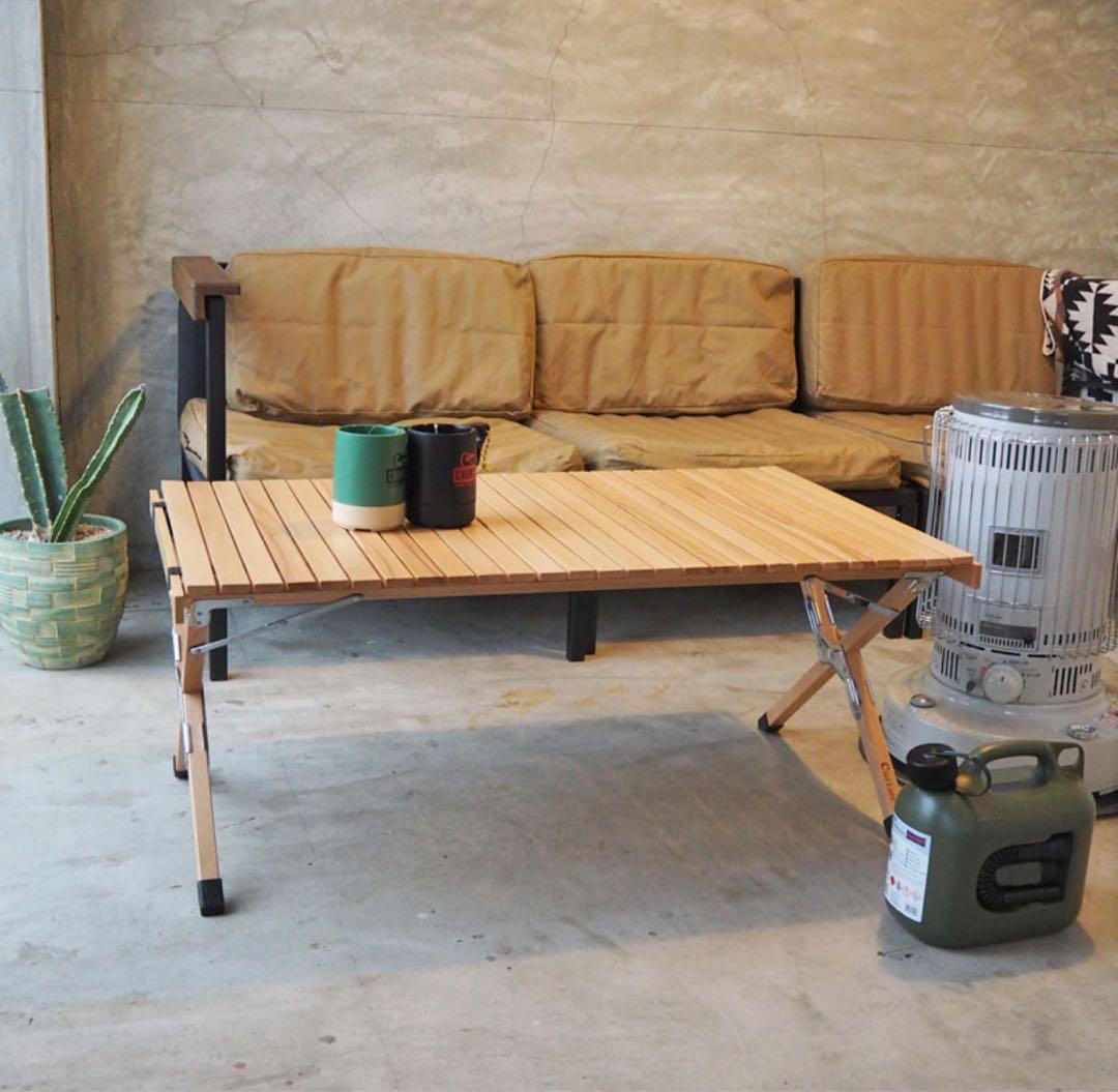 Curiace 折りたたみ木製アウトドアテーブル