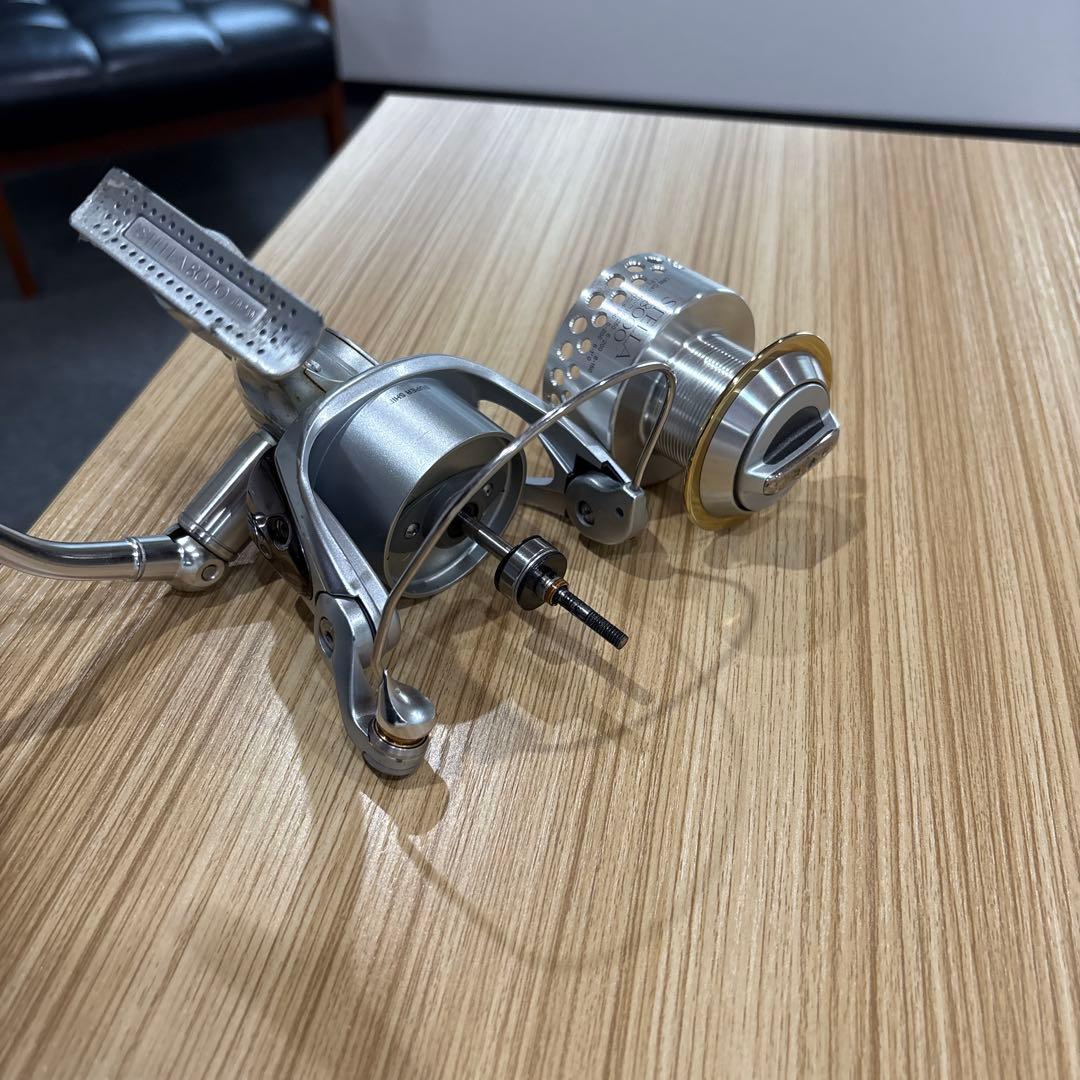 STELLA 8000 スピニングリール