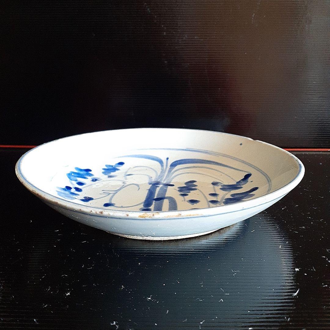 中国明朝末期頃の染付け皿