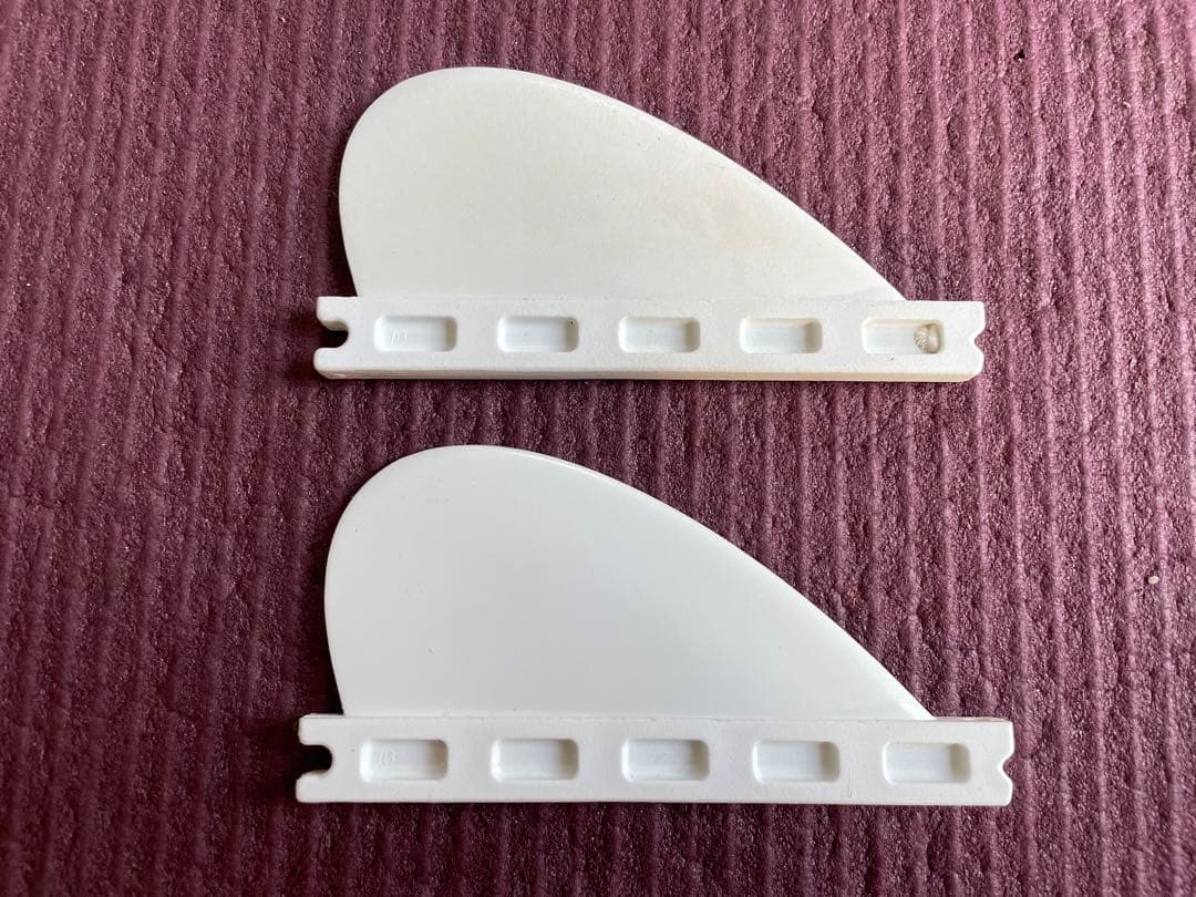 セール！future finツインキール ラスタモデルTwinKeelフィン！