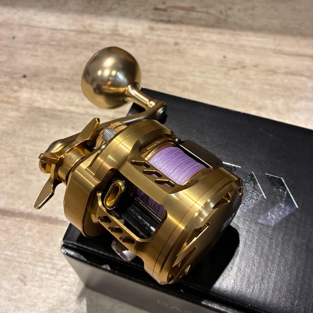 美品 海釣り 2回使用 Daiwa ダイワ バサラ150 21年 右ハンドル