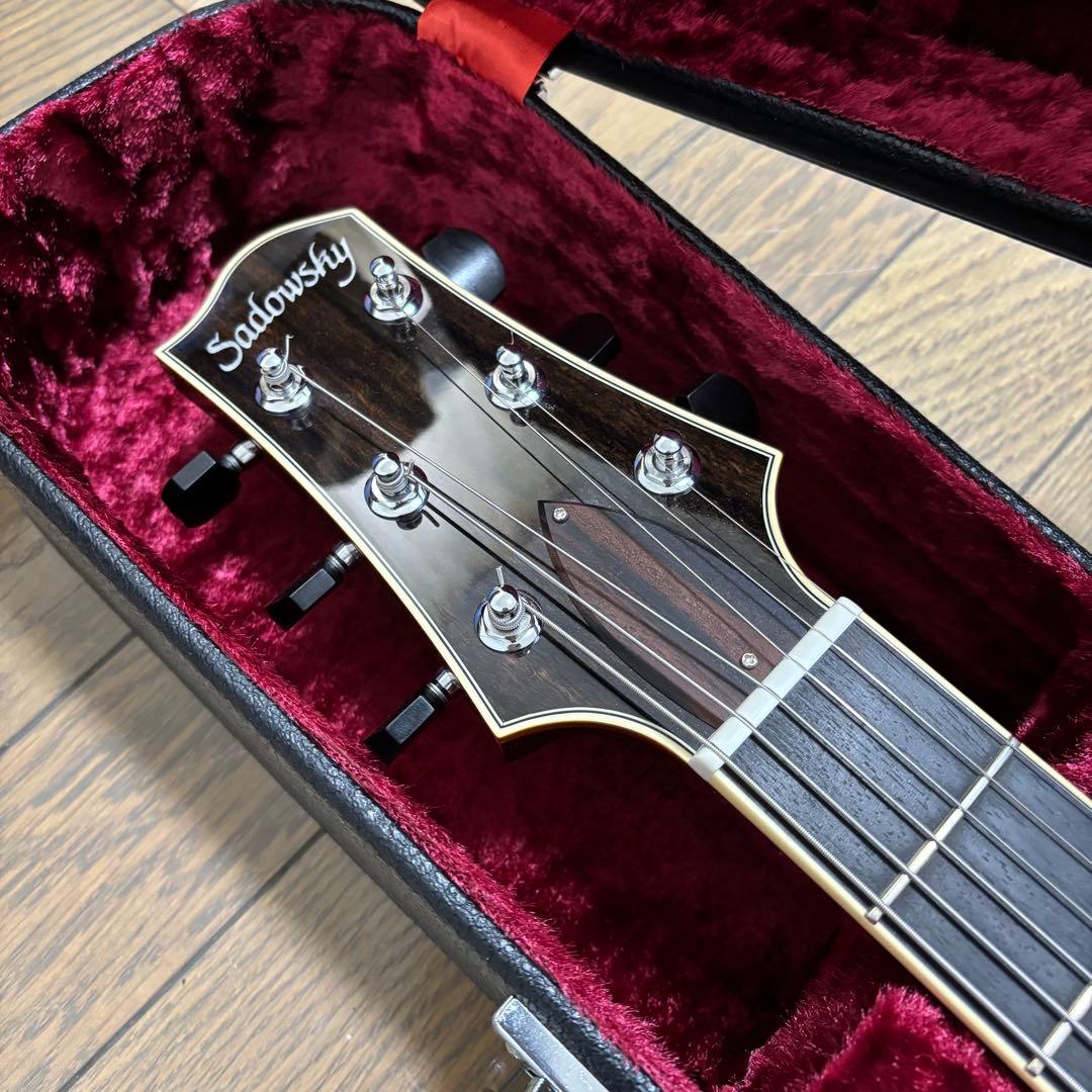 【美品】Sadowsky Semi Hollow Model