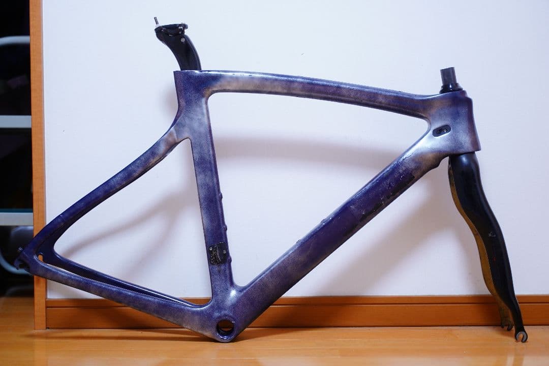 値下げ交渉可 ロードバイク　カーボンフレーム　補修あり