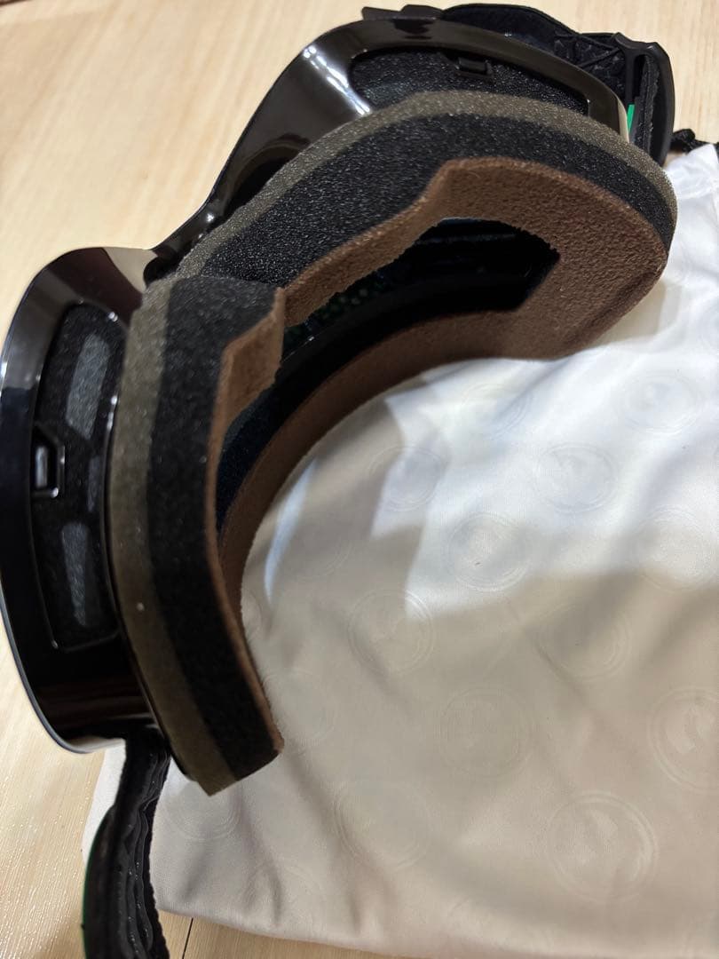 ドラゴン　ゴーグル